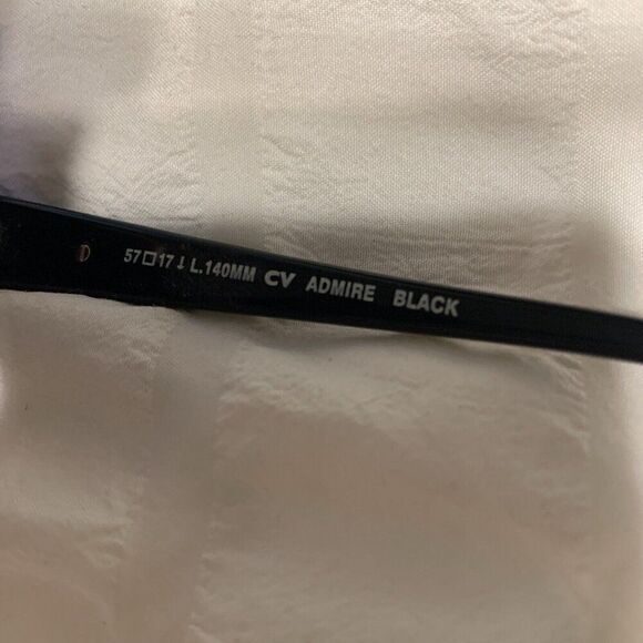 Bcbg Maxazria New Admire Black Sunglasses - Picture 4 of 4